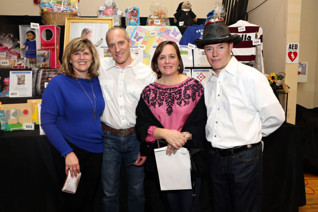 Villa Duchesne and Oak Hill School Bonne Chance Auction